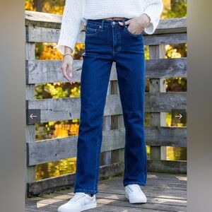 Judy Blue High-Rise Tummy Control Straight Leg Jeans Size 7/28